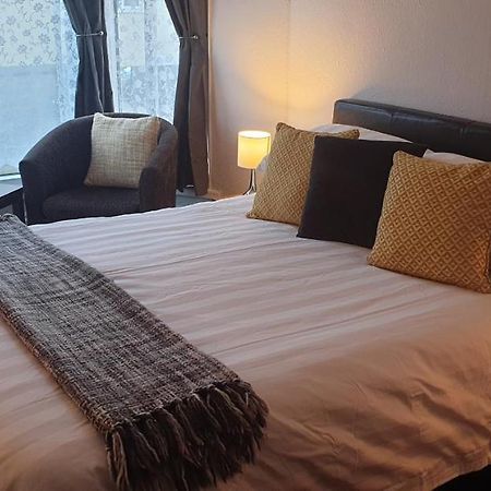 Lockinbar Holiday Apartments Tenby Ngoại thất bức ảnh