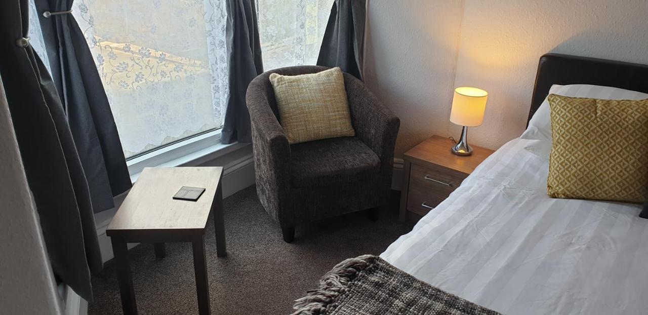 Lockinbar Holiday Apartments Tenby Ngoại thất bức ảnh