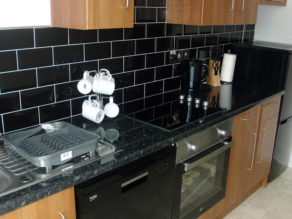Lockinbar Holiday Apartments Tenby Ngoại thất bức ảnh