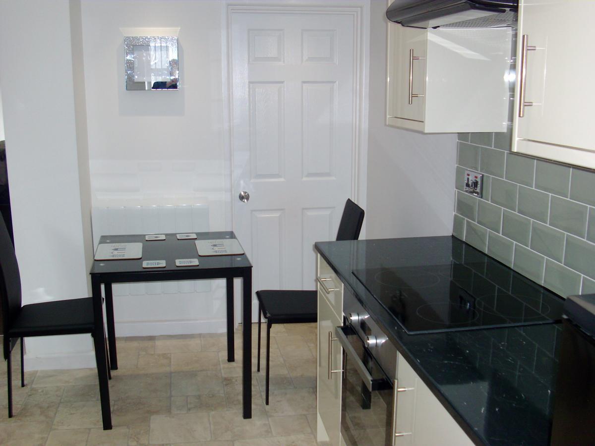 Lockinbar Holiday Apartments Tenby Ngoại thất bức ảnh